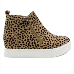 *ONE DAY SALE* Leopard hidden wedge sneaker